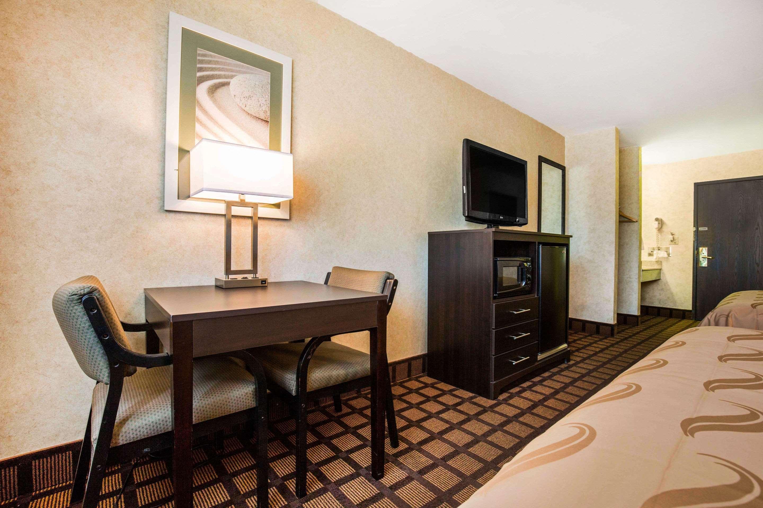 Quality Inn Monee I-57 Екстериор снимка