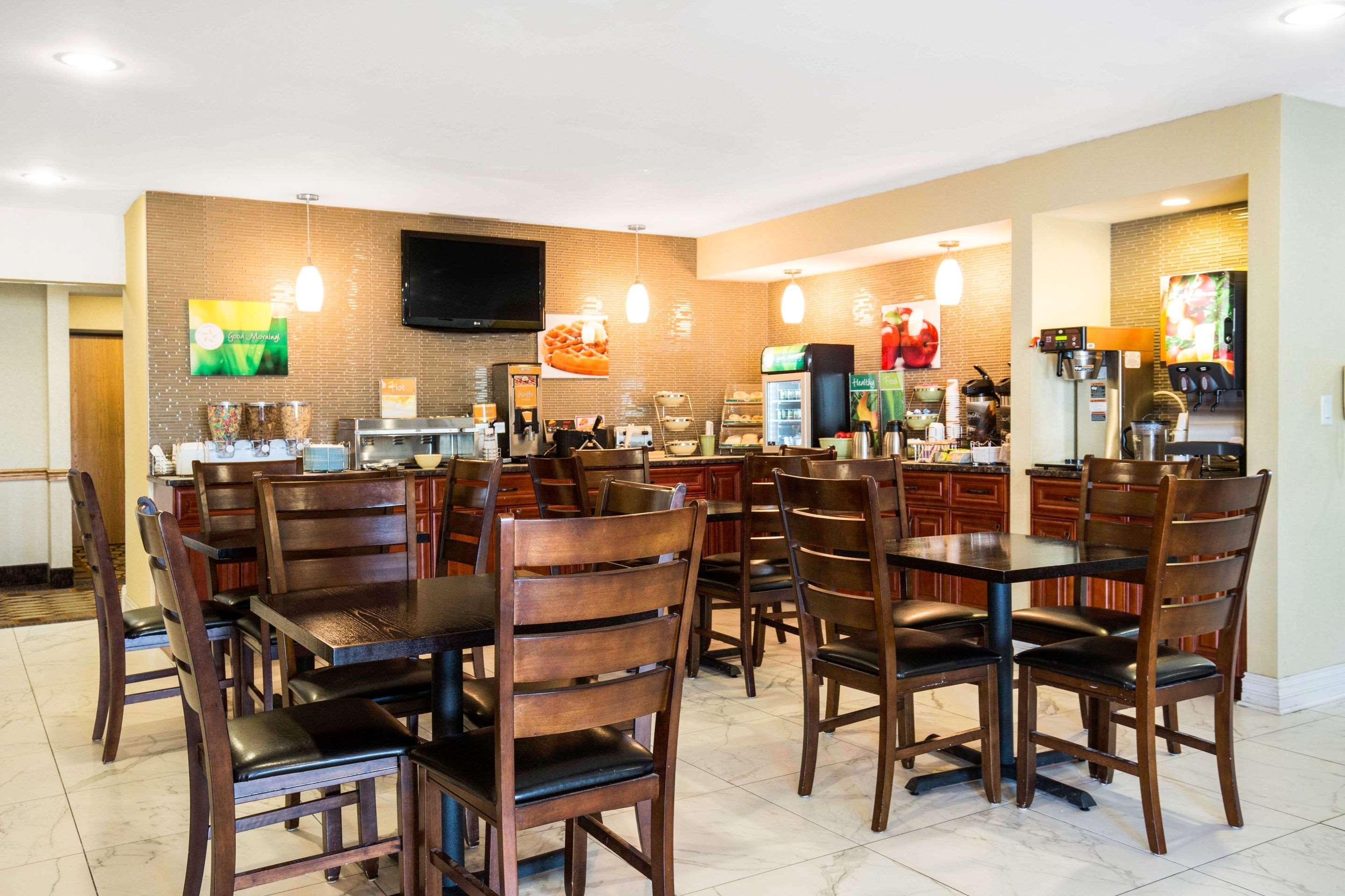 Quality Inn Monee I-57 Екстериор снимка