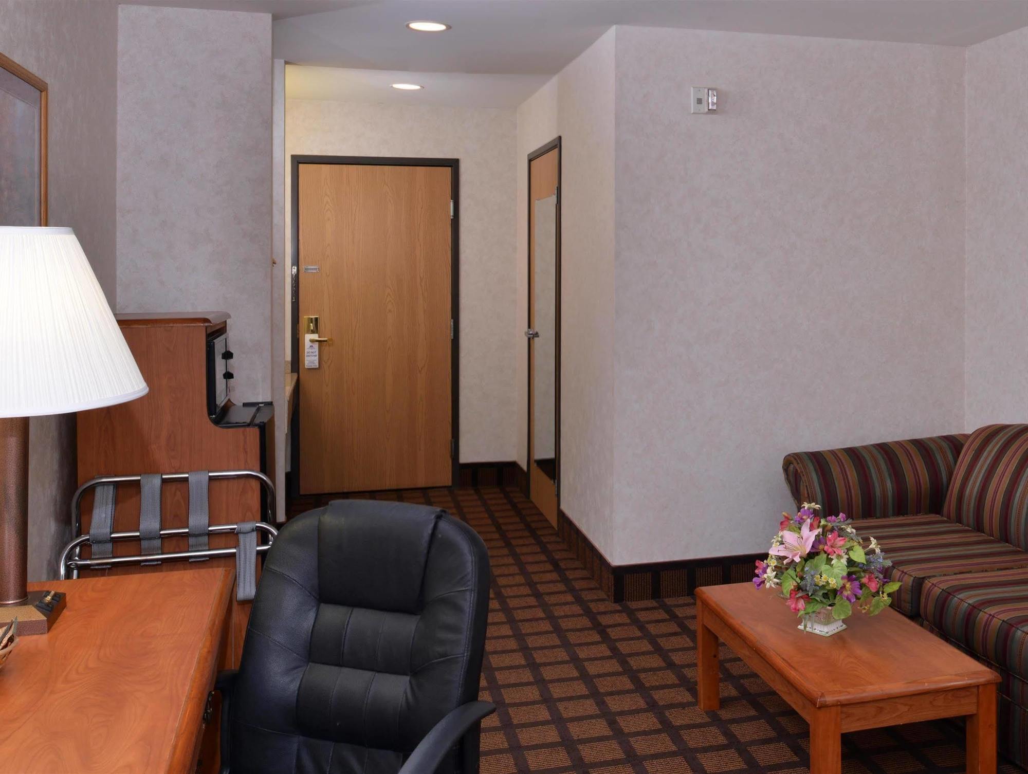 Quality Inn Monee I-57 Екстериор снимка
